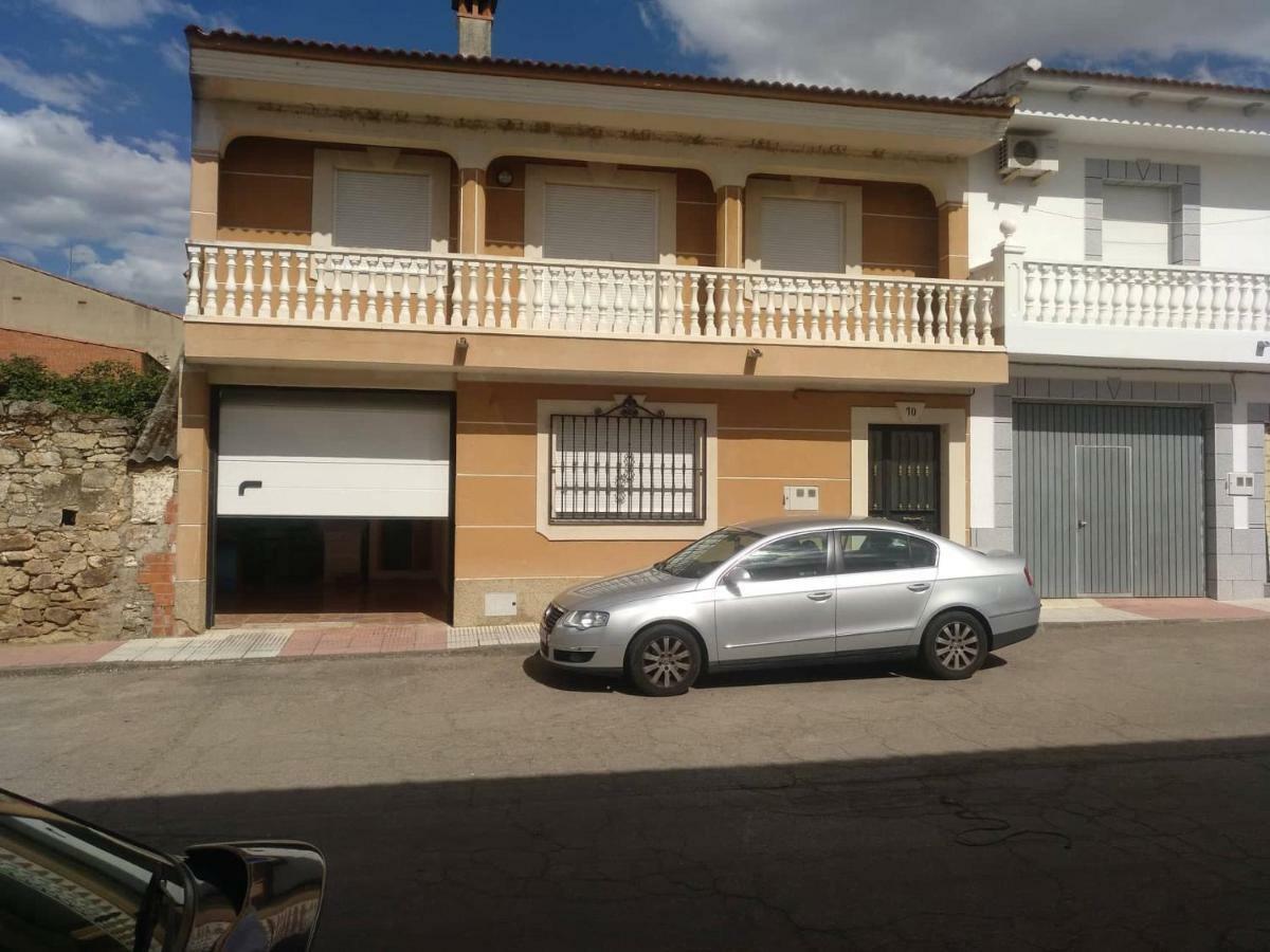 Casa Familiar La Lunara Caceres Bagian luar foto